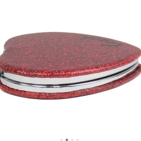 Coach Sparkling Red Heart Compact Mirror NWT - Picture 4 of 8